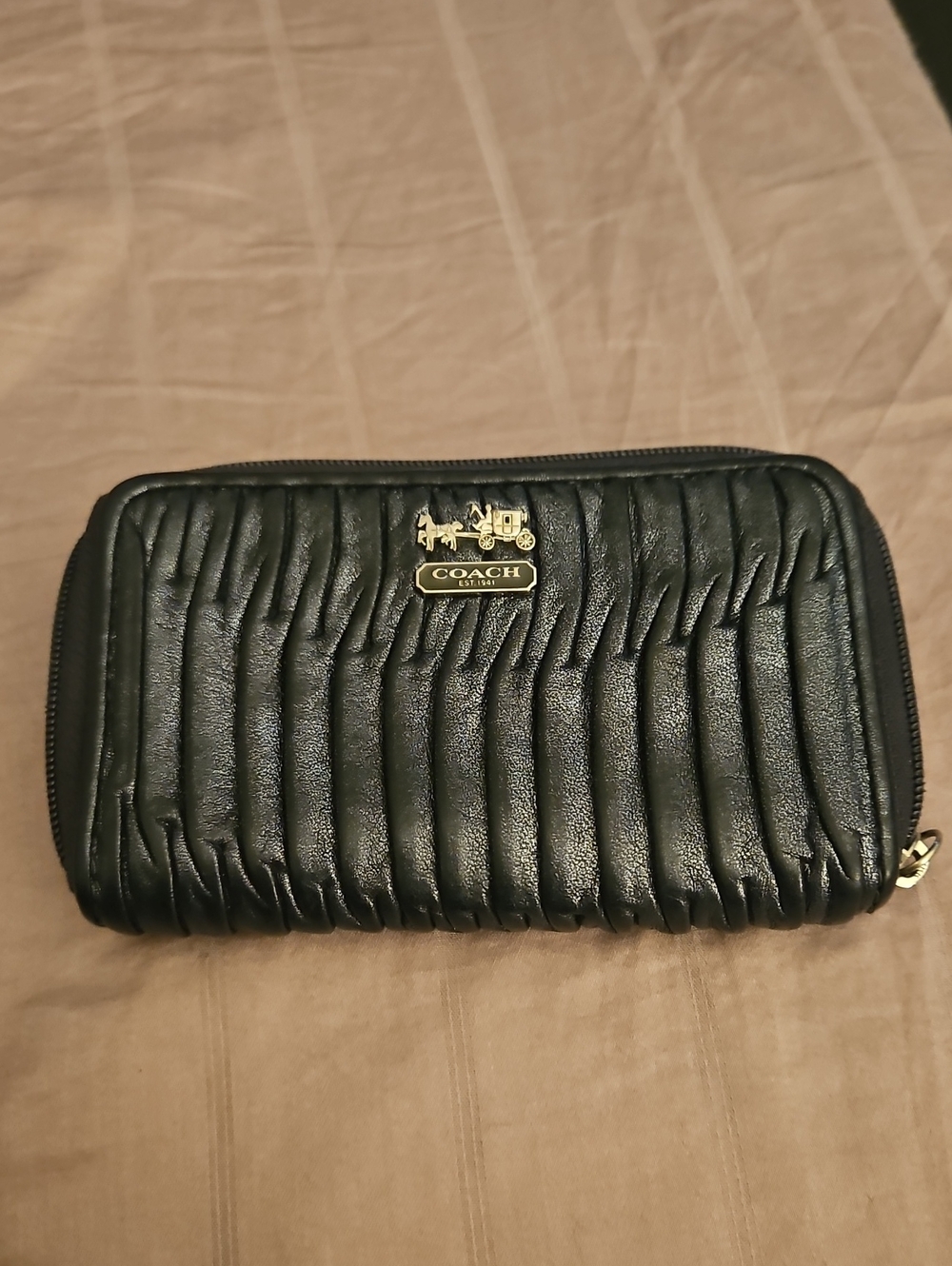 Coach Navy Quilted Leather Zip-Around Wallet with Silver Logo MISSING STRAP :(